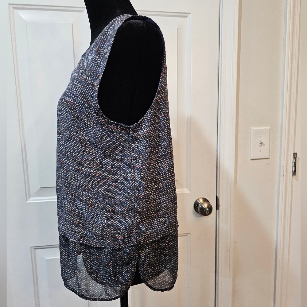 Theory shirt size large 100% Silk... - Picture 3 of 16